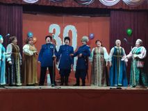 Выступают гости- Народный ансамбль "Станичники" (руководитель Калугина Эльмира Александровна) г. Магнитогорск