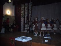 выступление остроленского танцевального коллектива